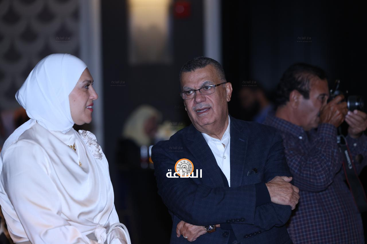 Madar Al-Saa Images 0.3857018779303535