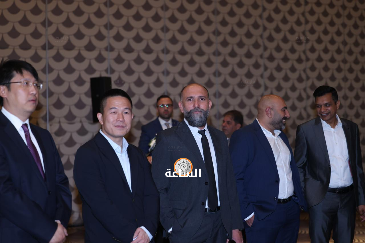 Madar Al-Saa Images 0.3053012893213236