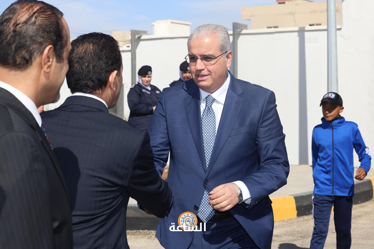 Madar Al-Saa Images 0.5132731552033116
