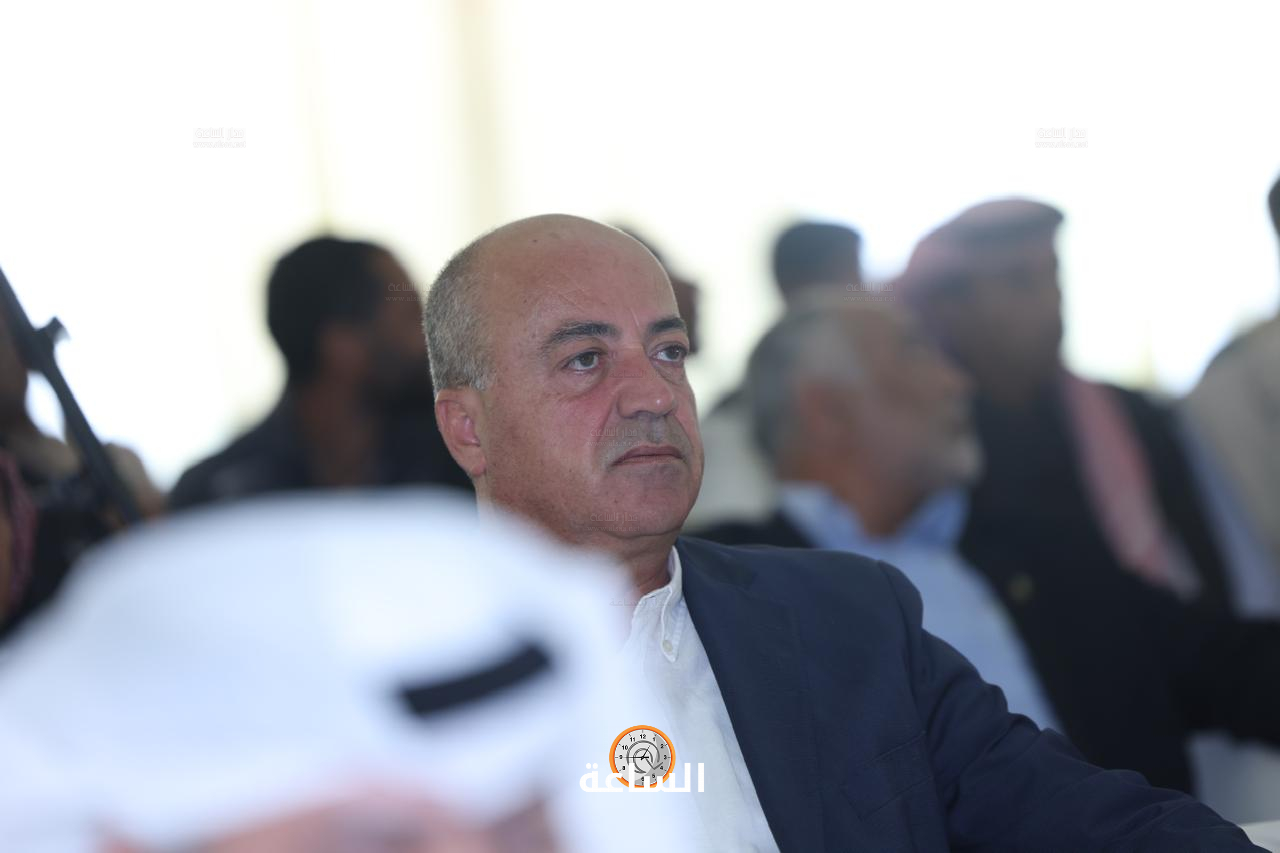 Madar Al-Saa Images 0.9657226471115861