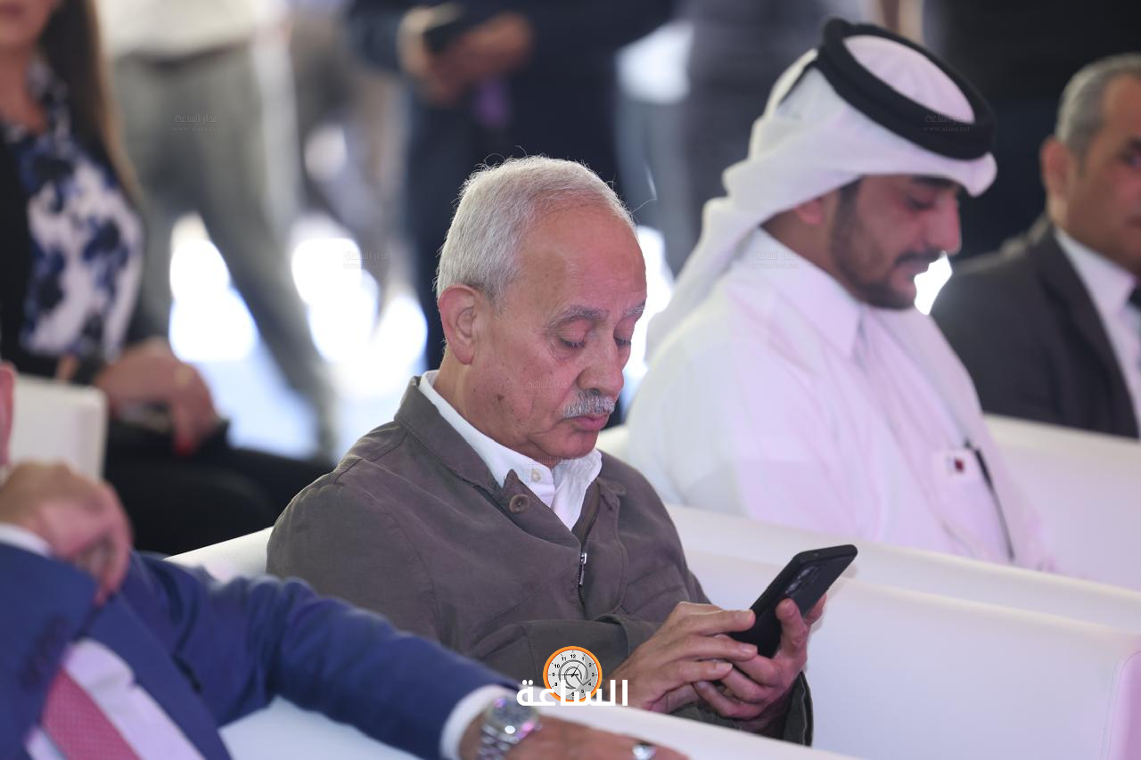 Madar Al-Saa Images 0.5845724010866533