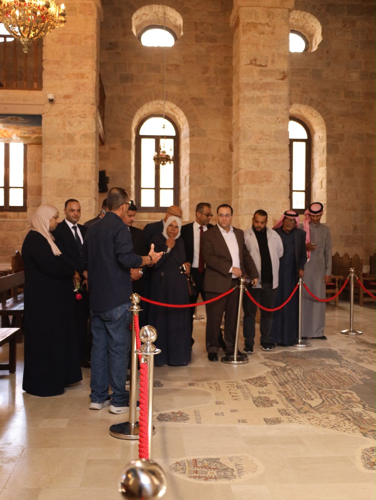 Madar Al-Saa Images 0.5869331496175989