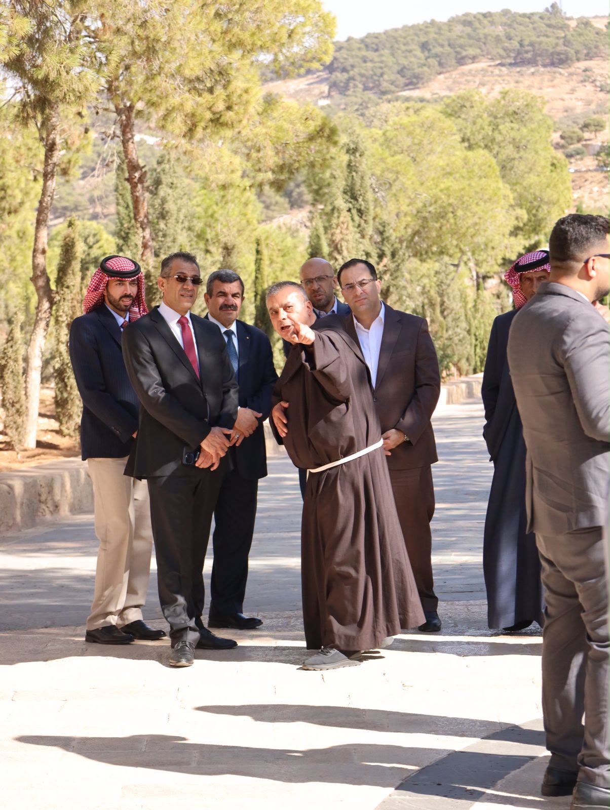 Madar Al-Saa Images 0.23505435159727472