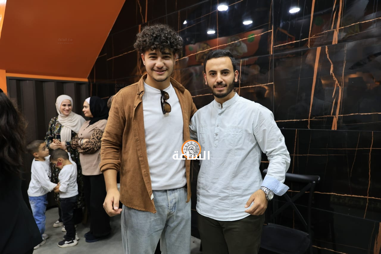 Madar Al-Saa Images 0.4067788537535634