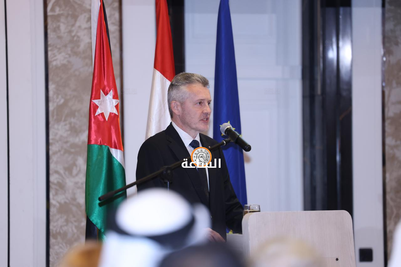 Madar Al-Saa Images 0.12813977623550998