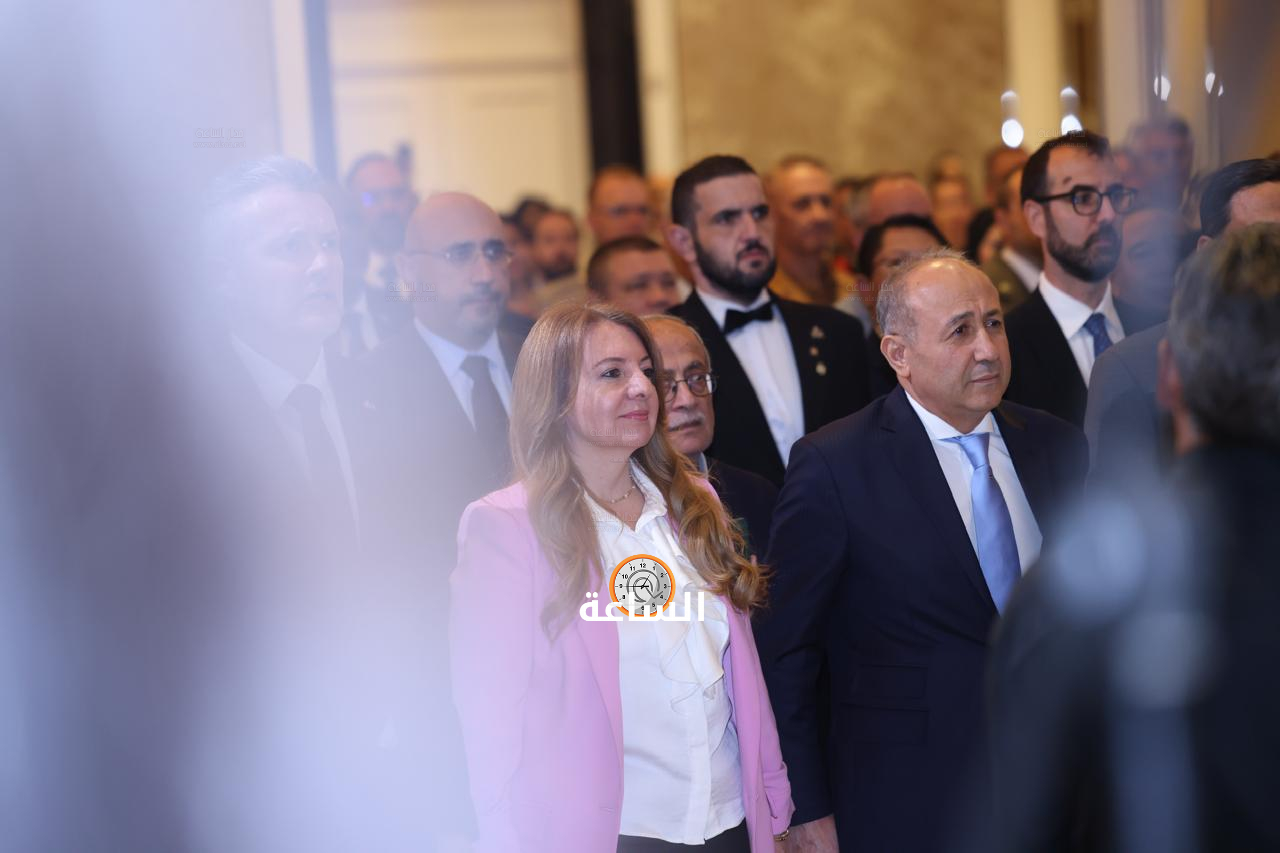Madar Al-Saa Images 0.5420383799751288