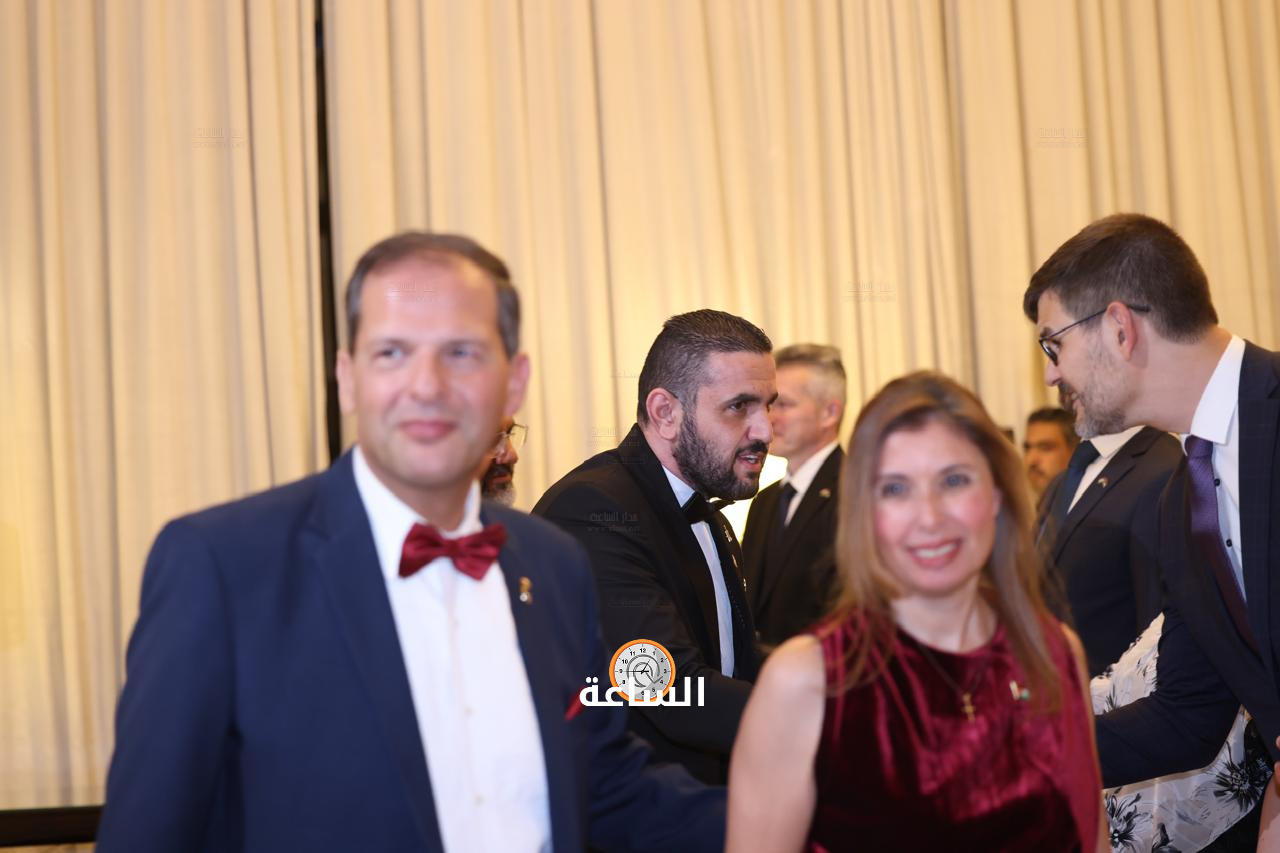 Madar Al-Saa Images 0.3458745938427481