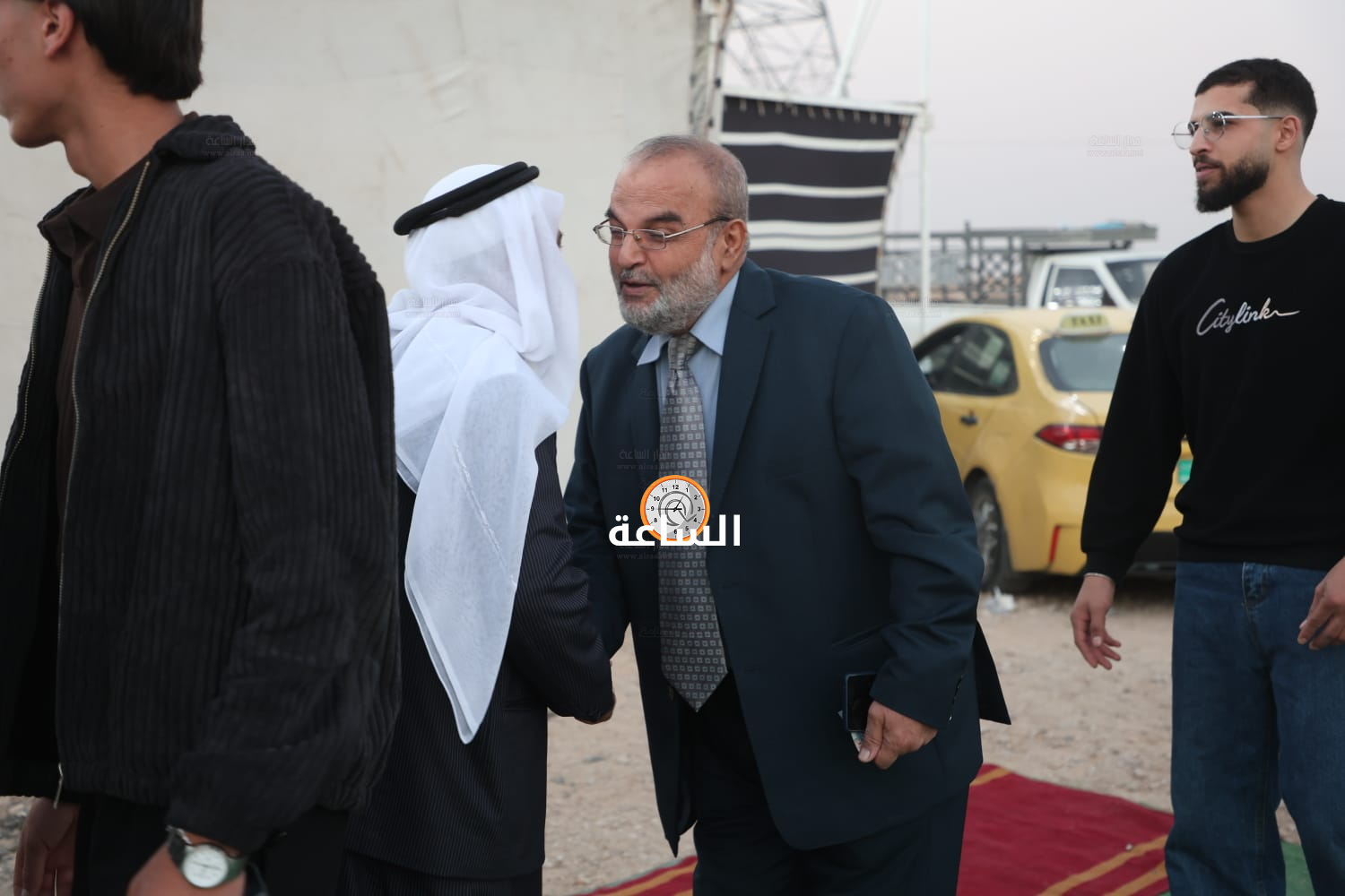 Madar Al-Saa Images 0.3304227505140368