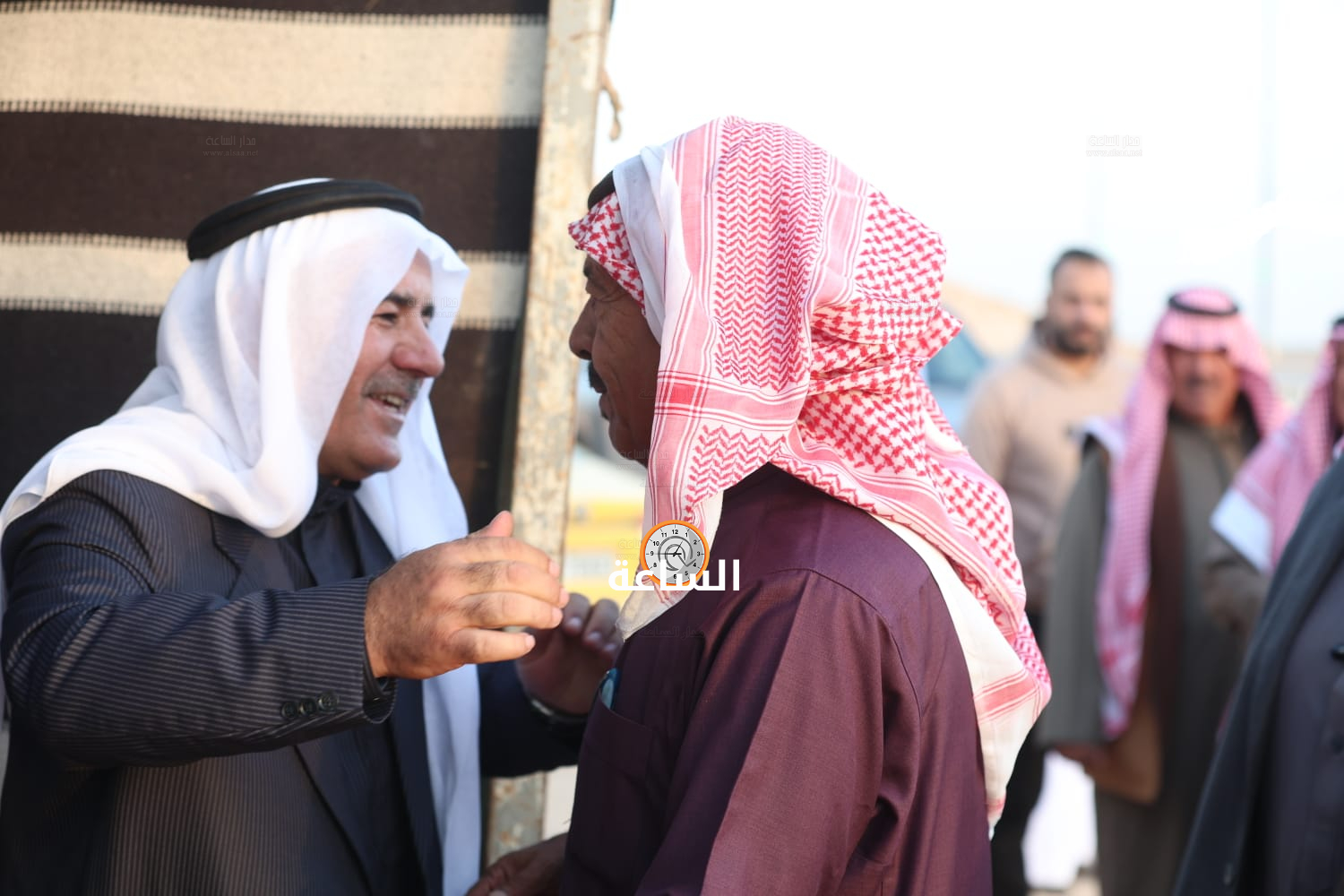 Madar Al-Saa Images 0.2545450592580094