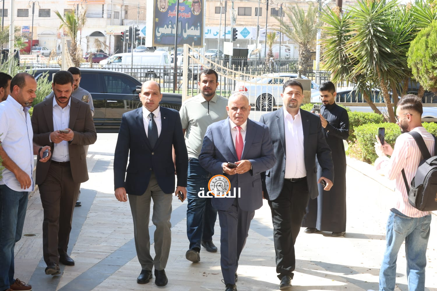Madar Al-Saa Images 0.77987372601823