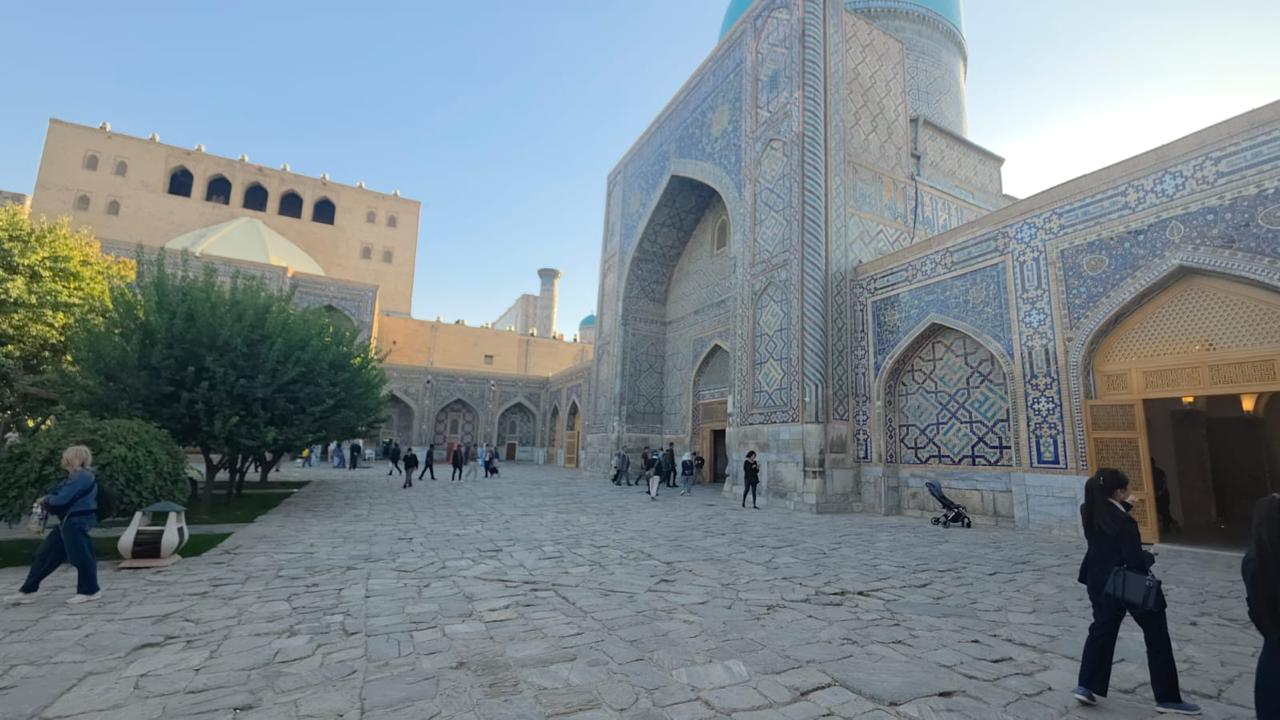 Madar Al-Saa Images 0.03619749279827267