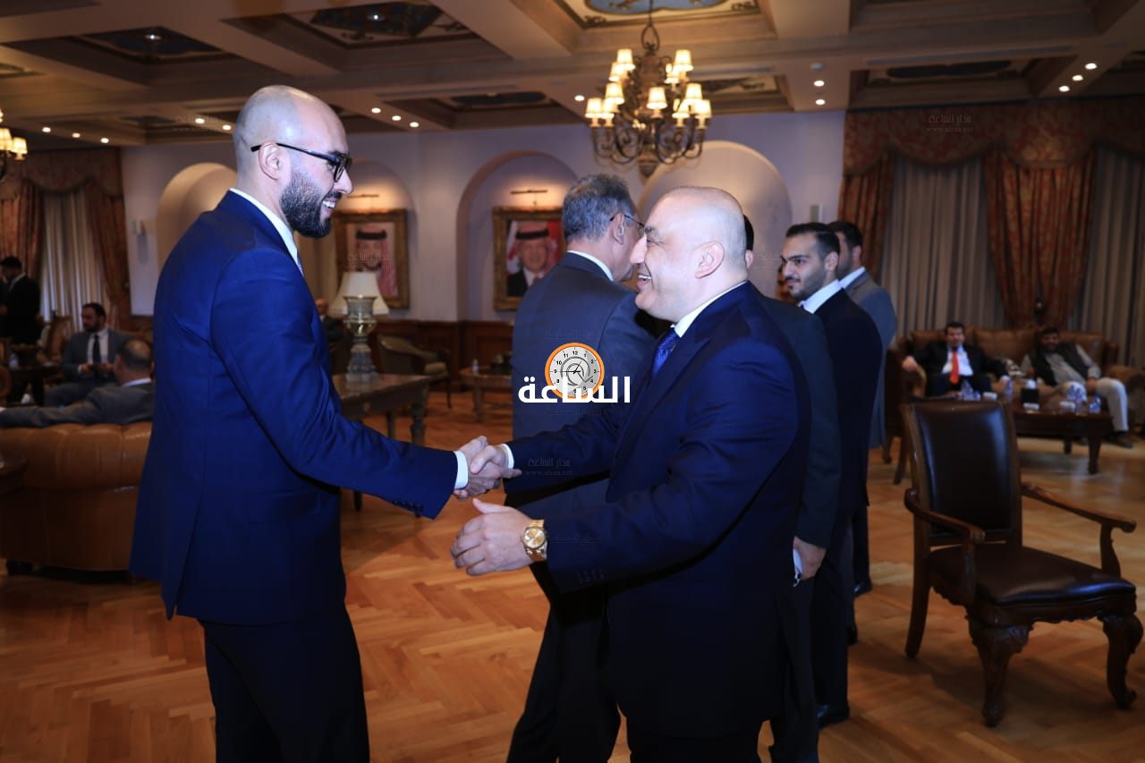 Madar Al-Saa Images 0.044712302841307006