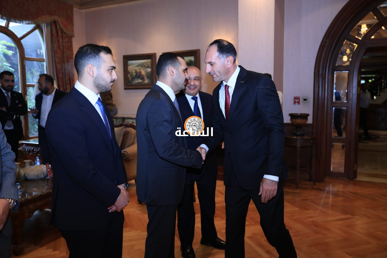 Madar Al-Saa Images 0.5140166397847541