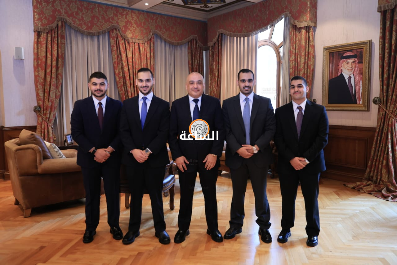 Madar Al-Saa Images 0.35572825103380934