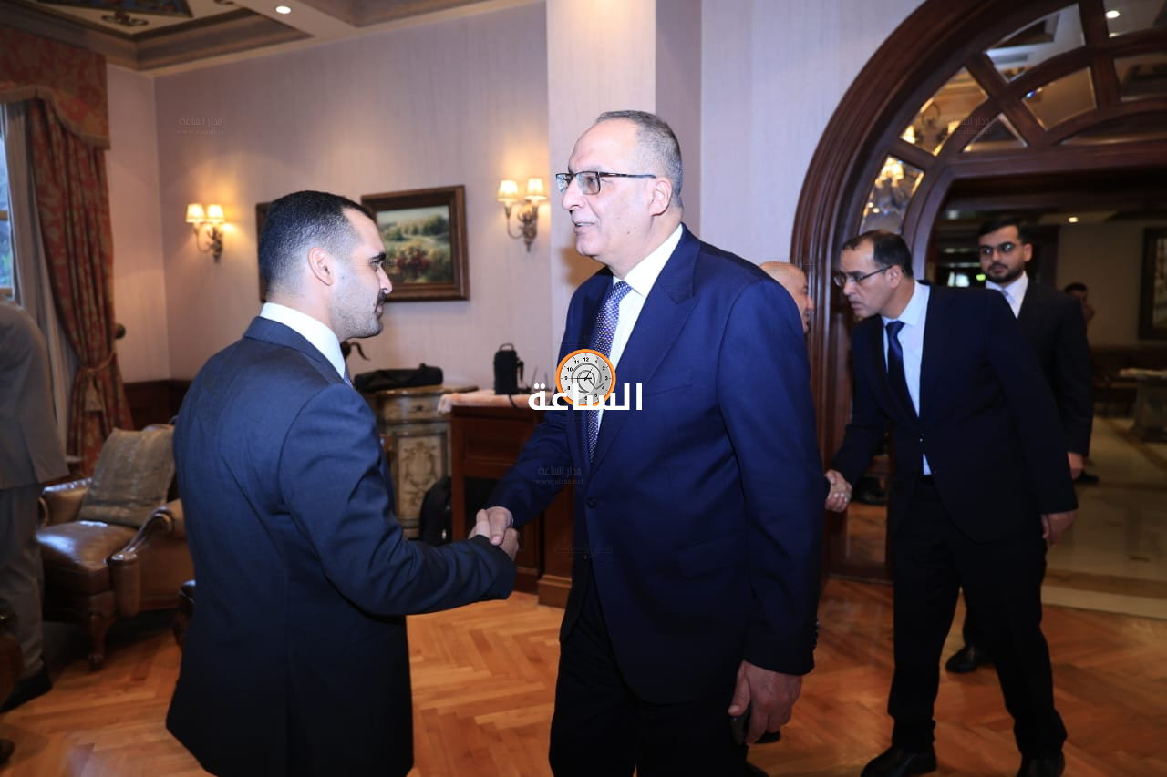 Madar Al-Saa Images 0.24369001756133635