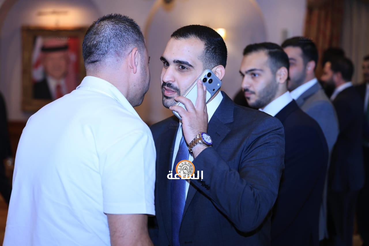 Madar Al-Saa Images 0.5361955528980804