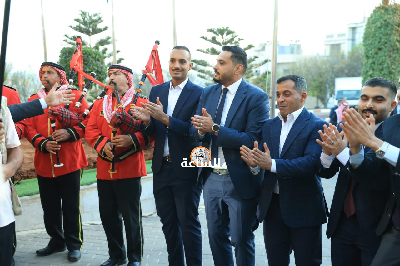 Madar Al-Saa Images 0.22057287006613002
