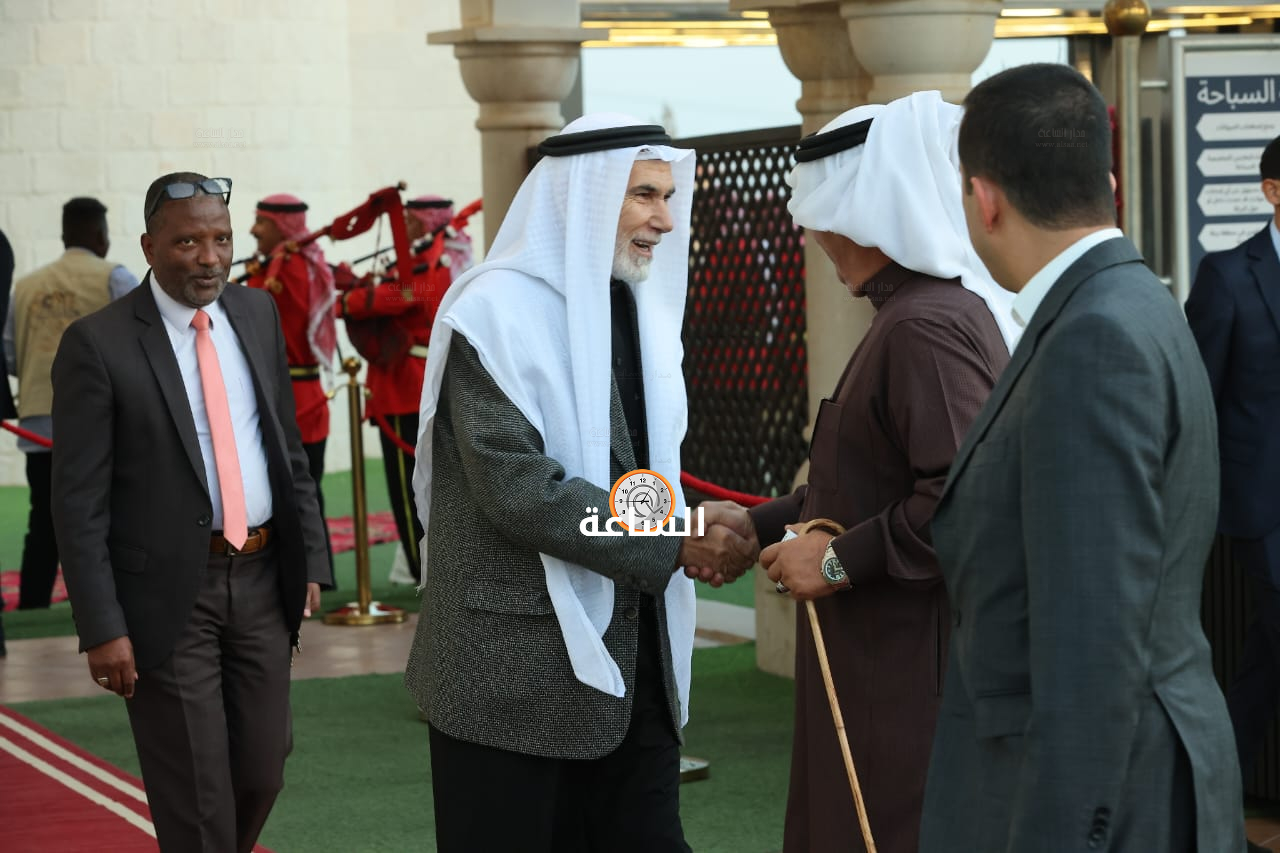 Madar Al-Saa Images 0.6427147014912018