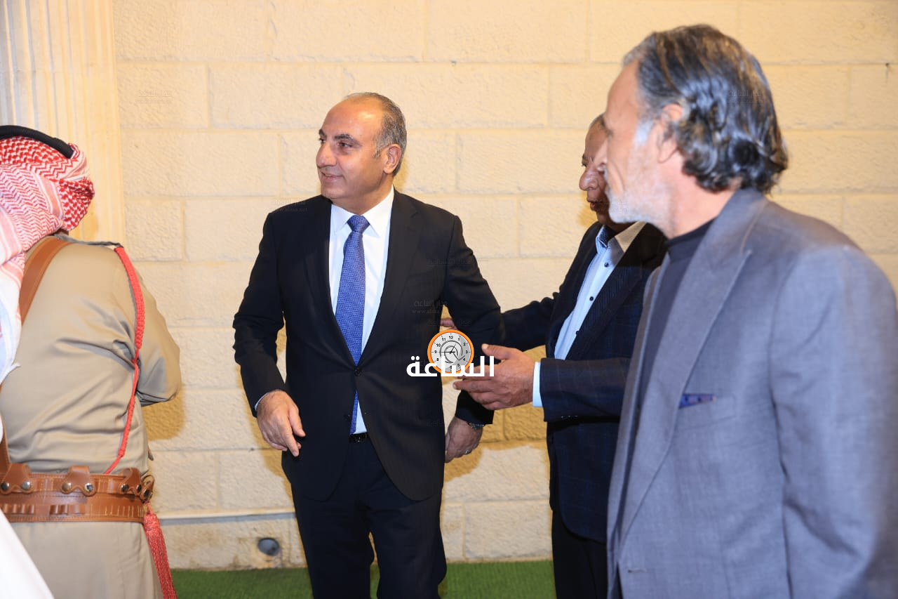 Madar Al-Saa Images 0.7657053517659425