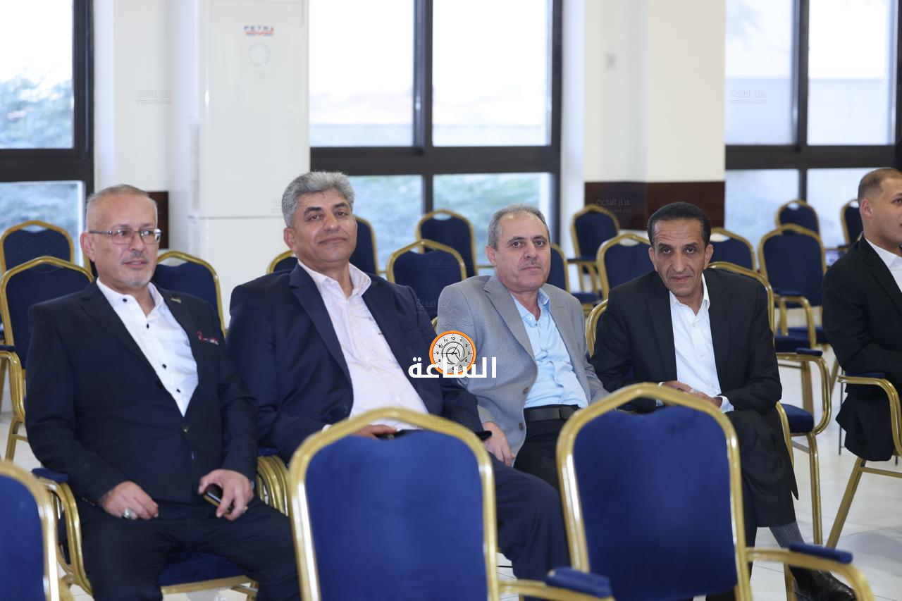 Madar Al-Saa Images 0.0767765392722286