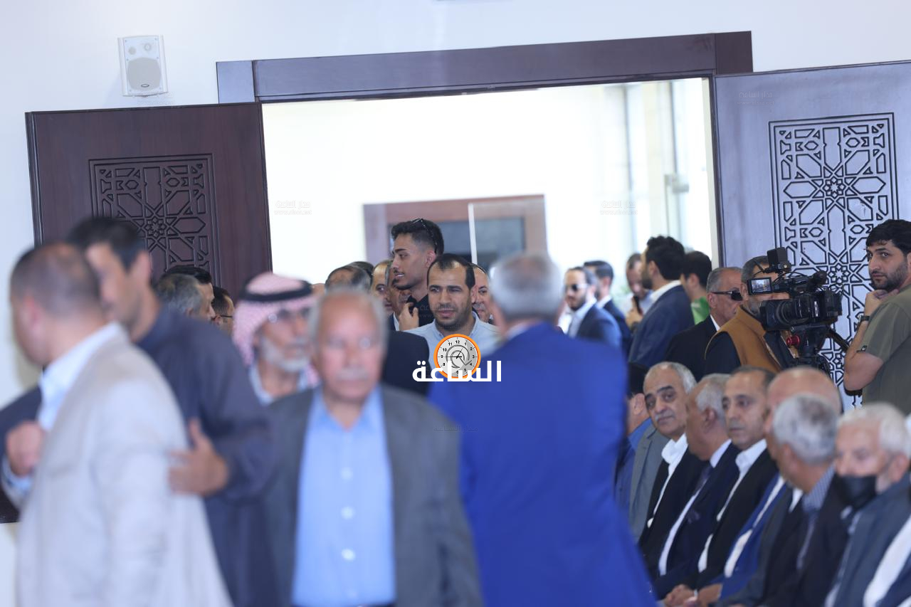 Madar Al-Saa Images 0.8658269382279944