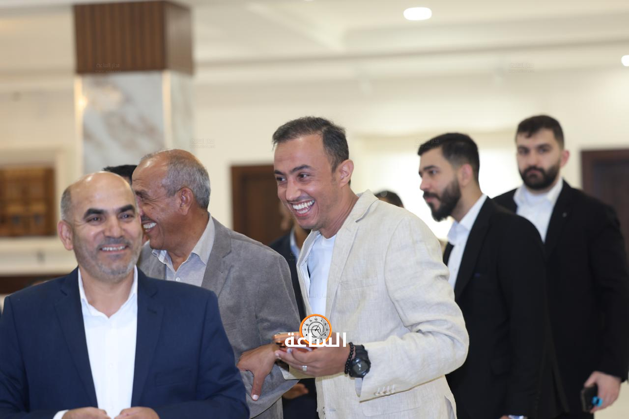 Madar Al-Saa Images 0.1614308110130459