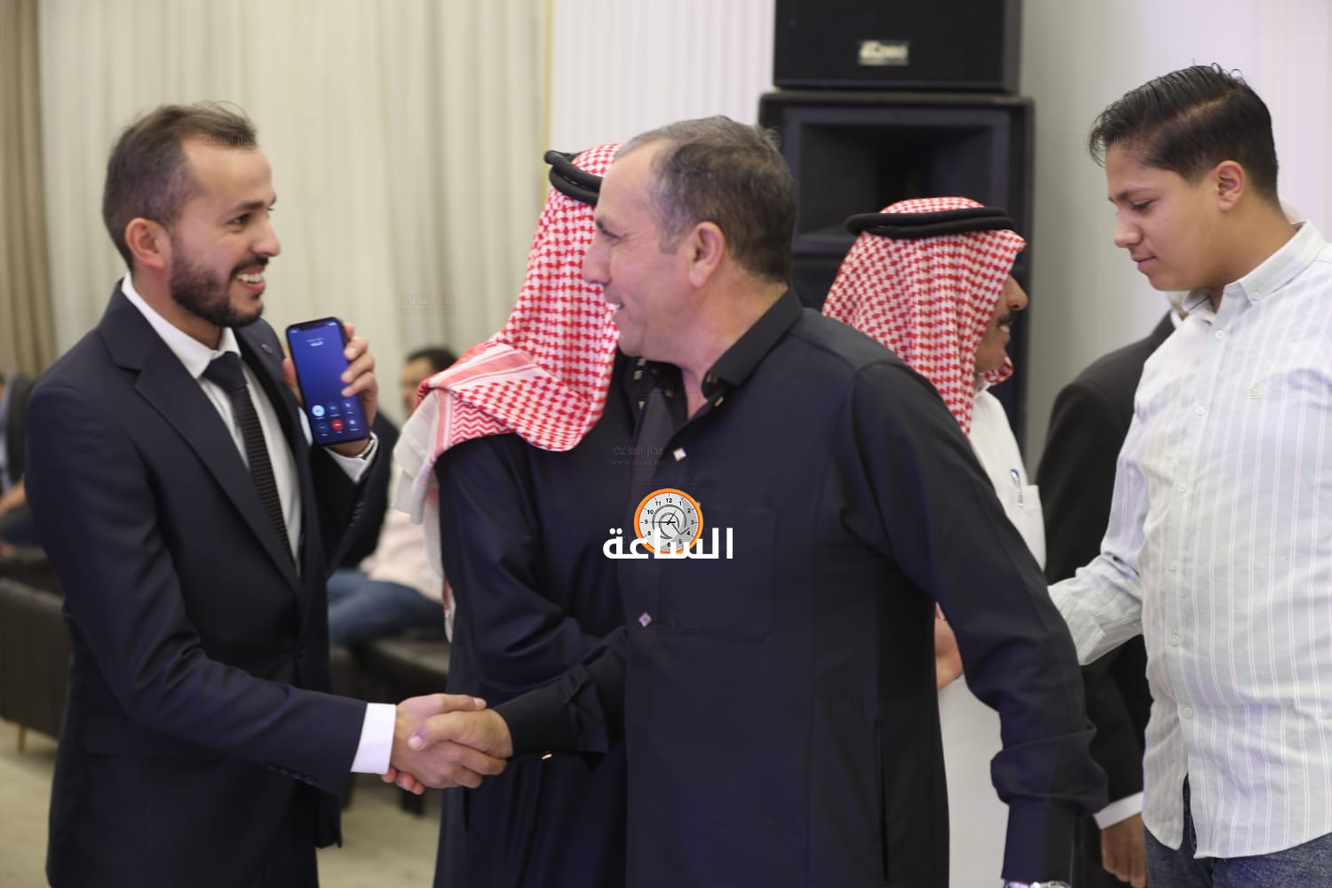 Madar Al-Saa Images 0.0696998601664014
