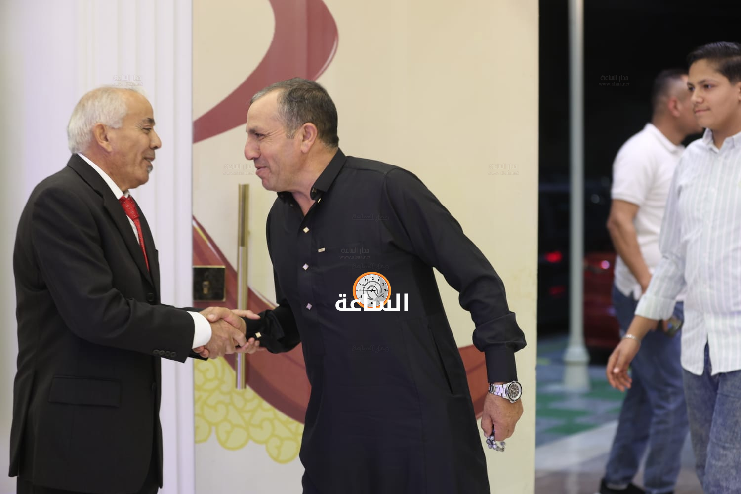 Madar Al-Saa Images 0.5531311974988139