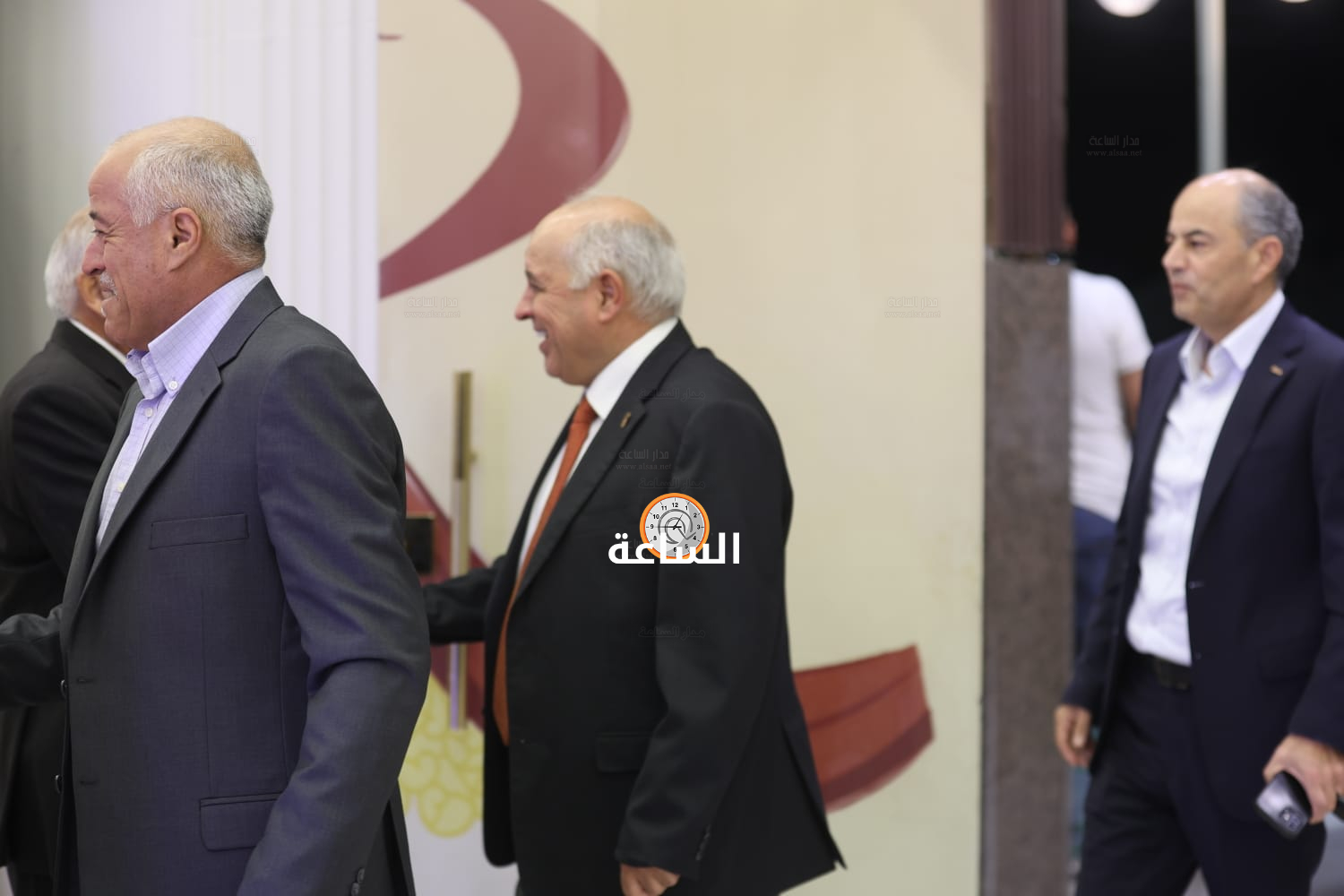 Madar Al-Saa Images 0.635450211491057