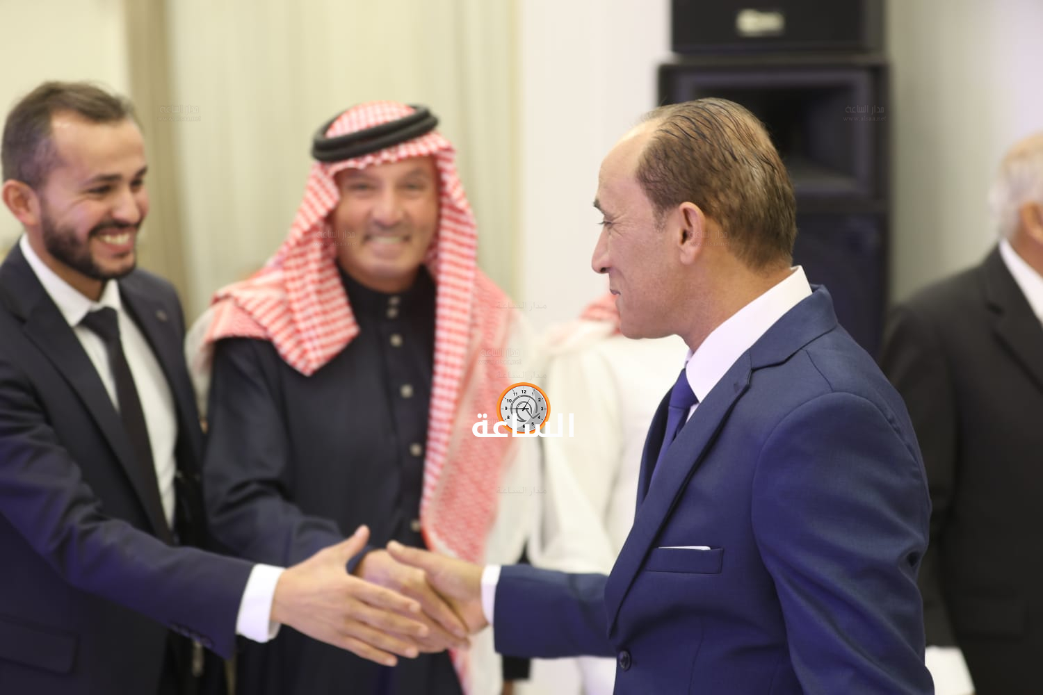 Madar Al-Saa Images 0.7575027982563005