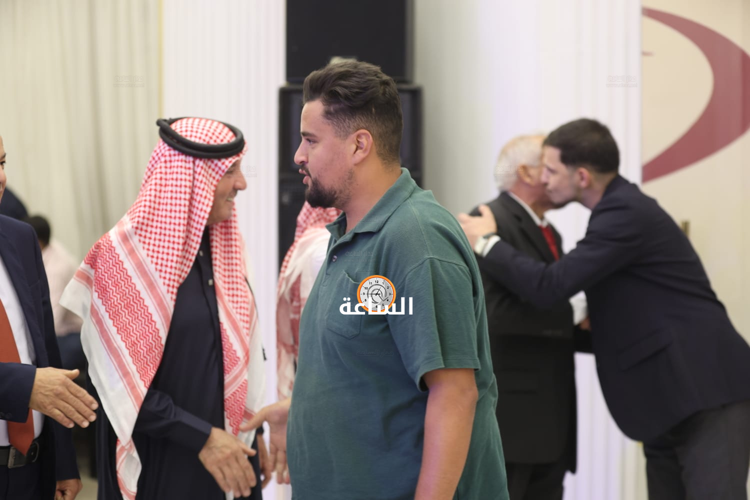 Madar Al-Saa Images 0.8872337742447255