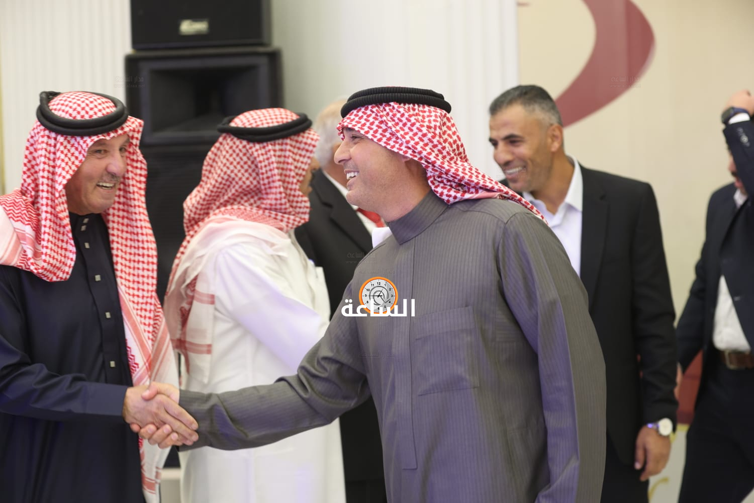 Madar Al-Saa Images 0.4770136675523615