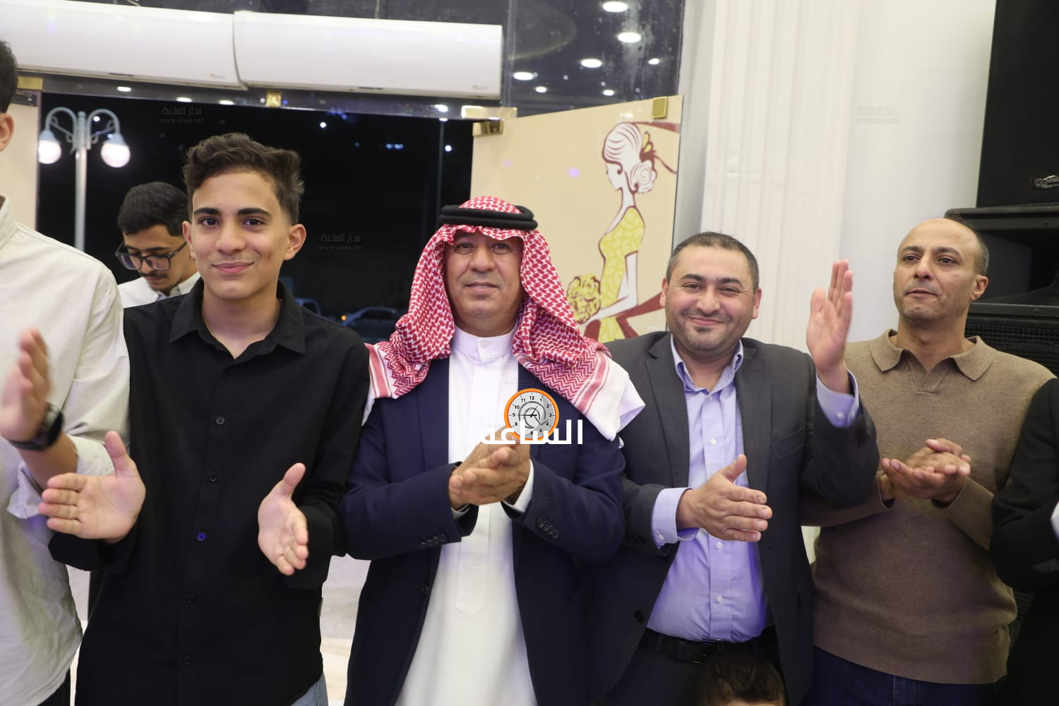 Madar Al-Saa Images 0.8560010477419799
