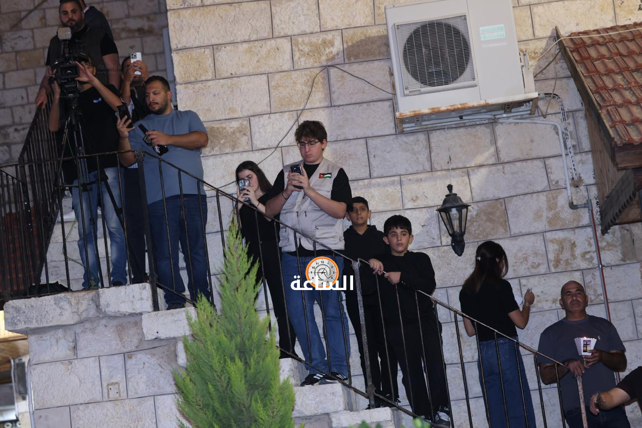 Madar Al-Saa Images 0.8237023034793934