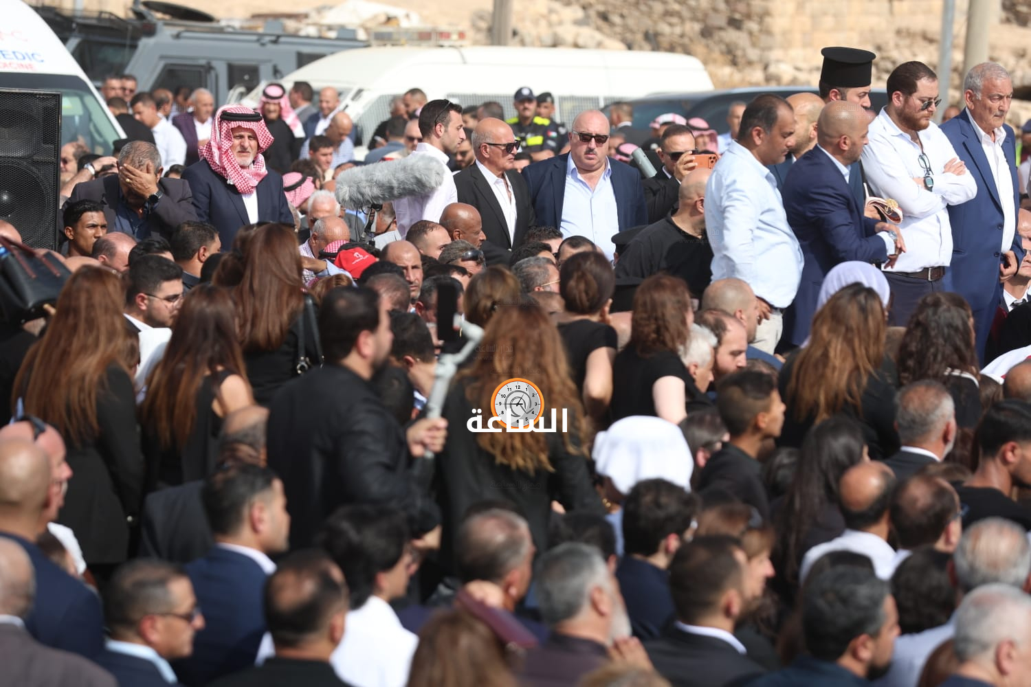 Madar Al-Saa Images 0.9740657686869443