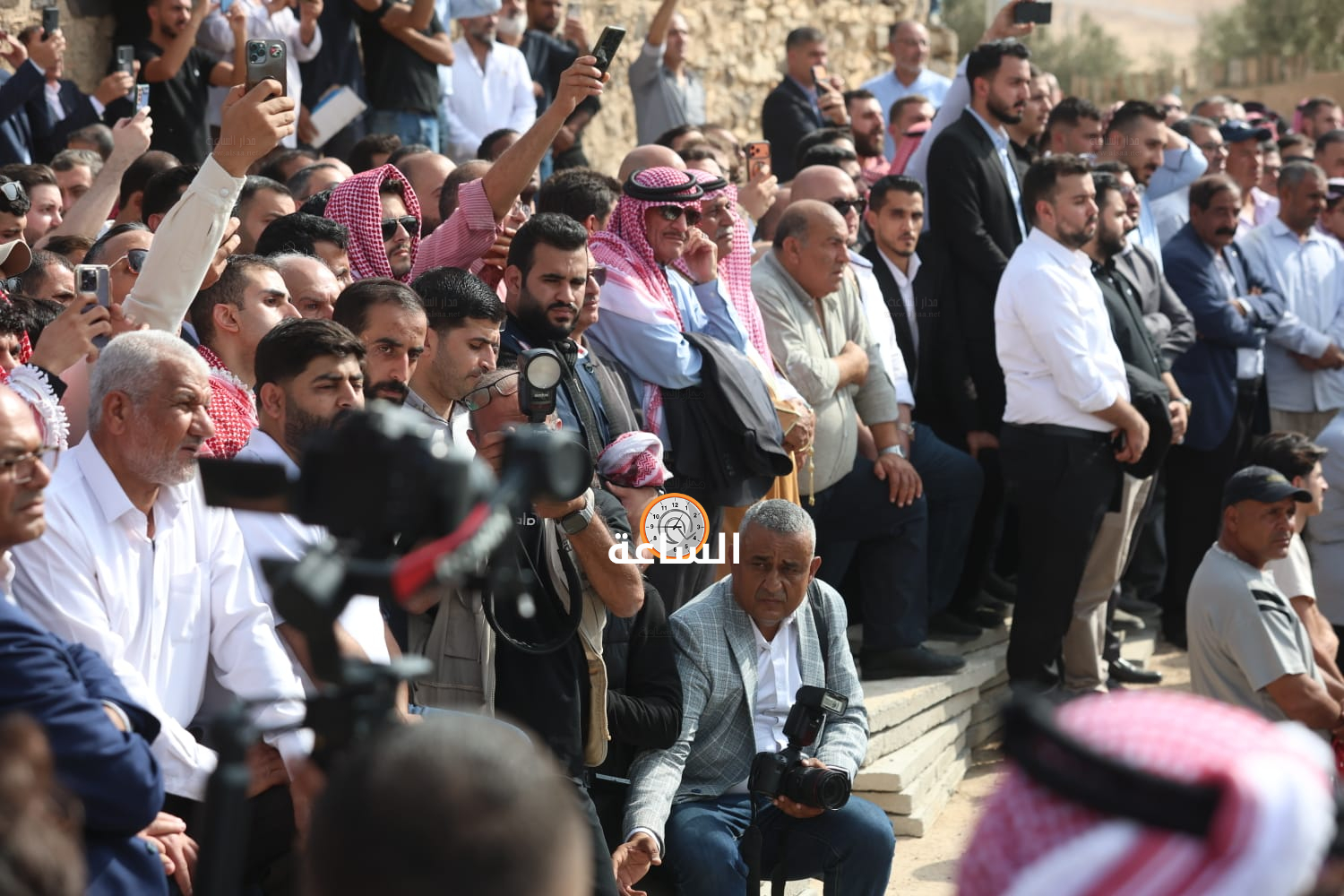 Madar Al-Saa Images 0.043556317126836164