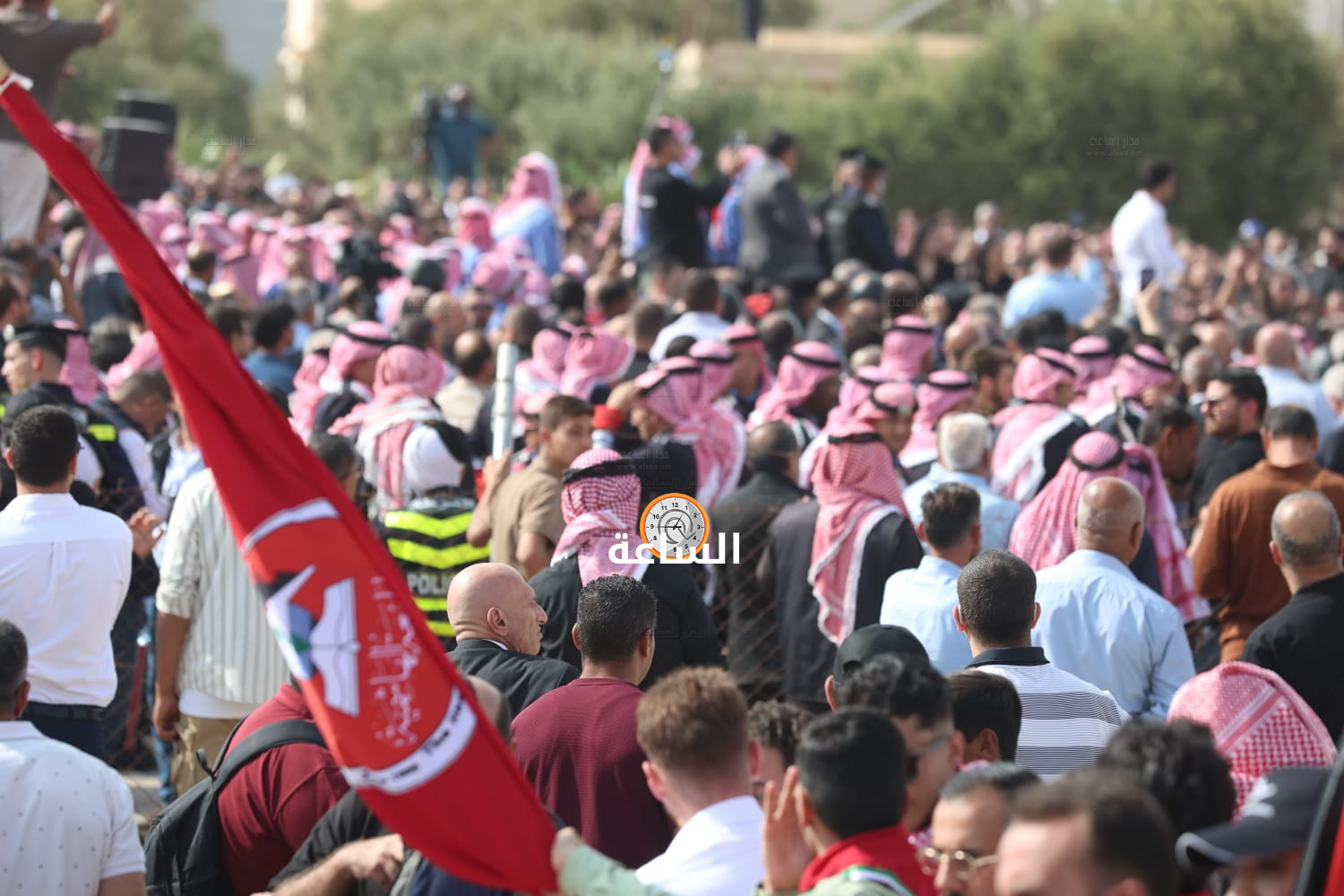 Madar Al-Saa Images 0.6177320506886211