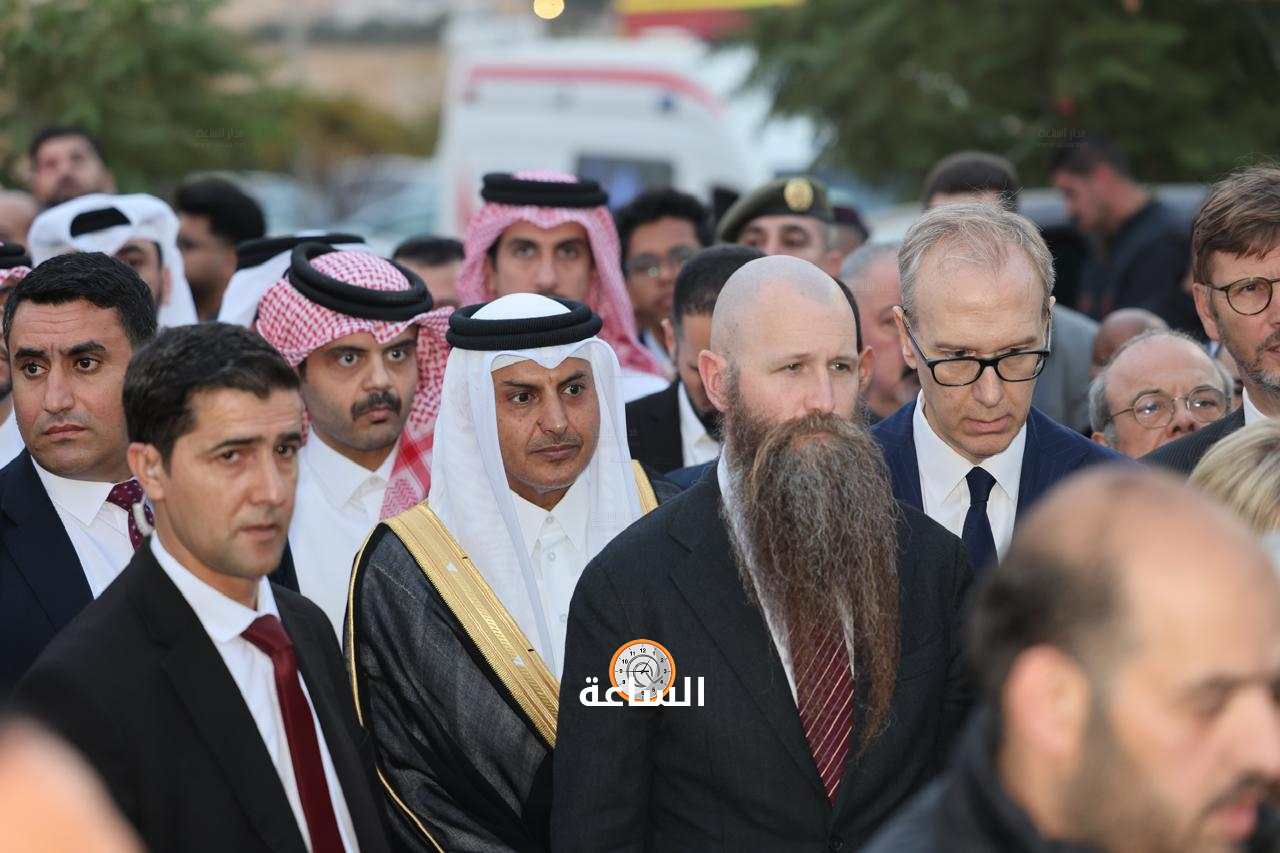 Madar Al-Saa Images 0.3952649450109865