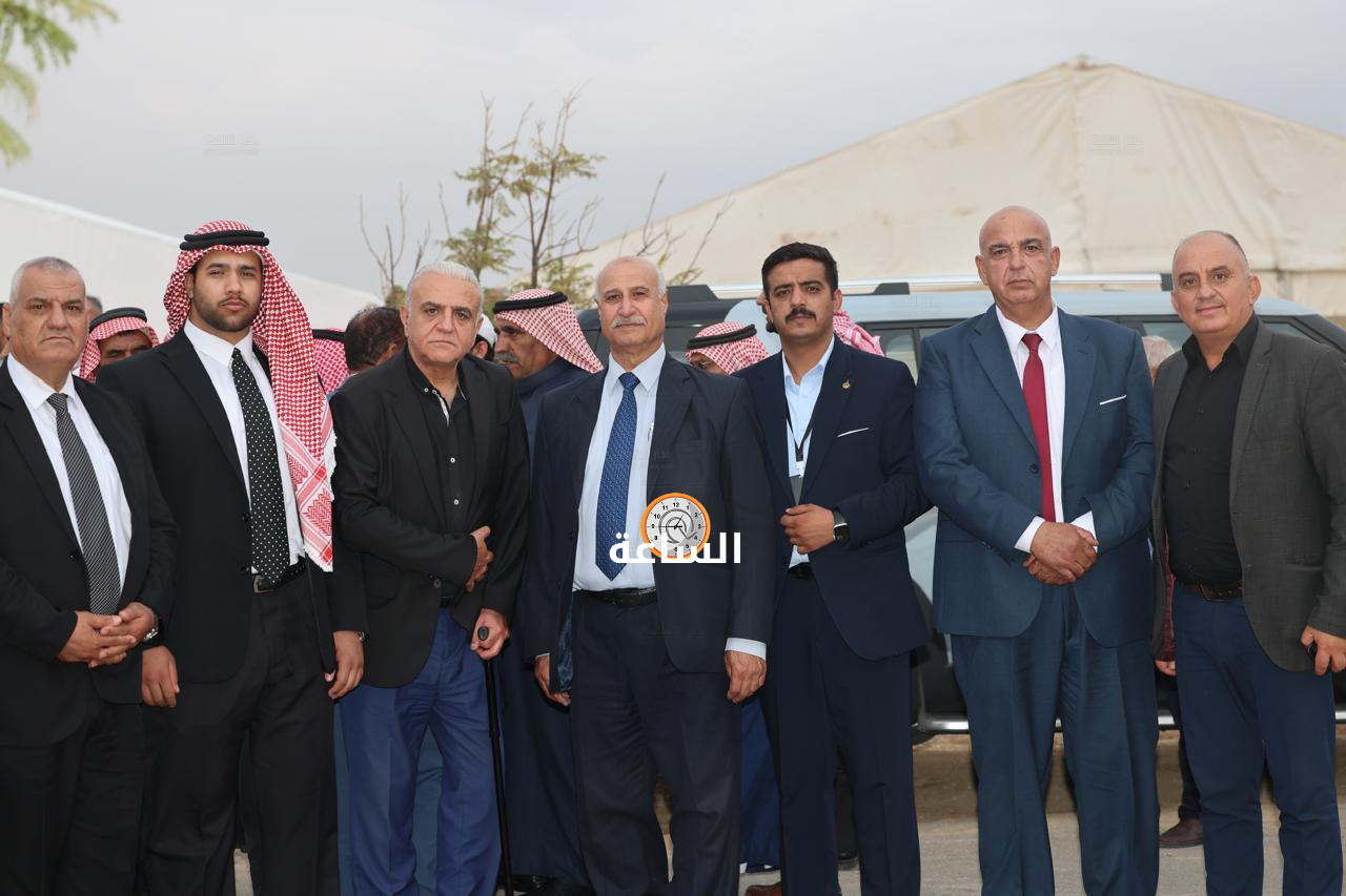 Madar Al-Saa Images 0.3561624153158358