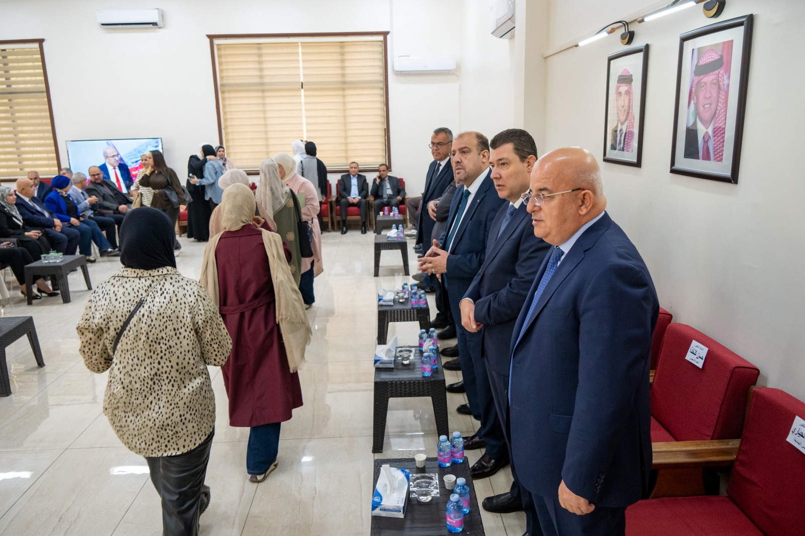 Madar Al-Saa Images 0.2812553686721624