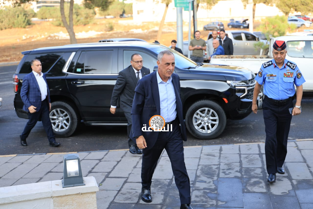 Madar Al-Saa Images 0.7353487135172959