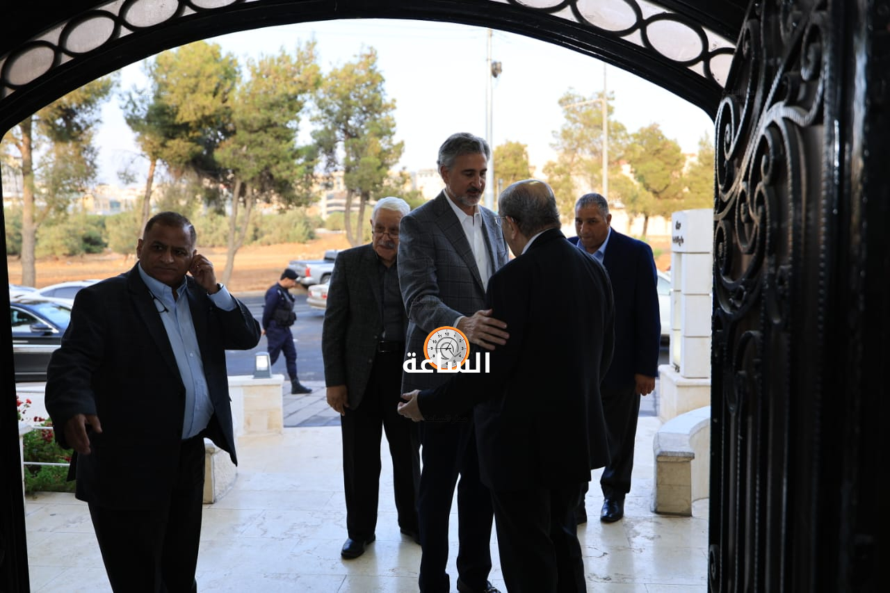 Madar Al-Saa Images 0.0755959499264286