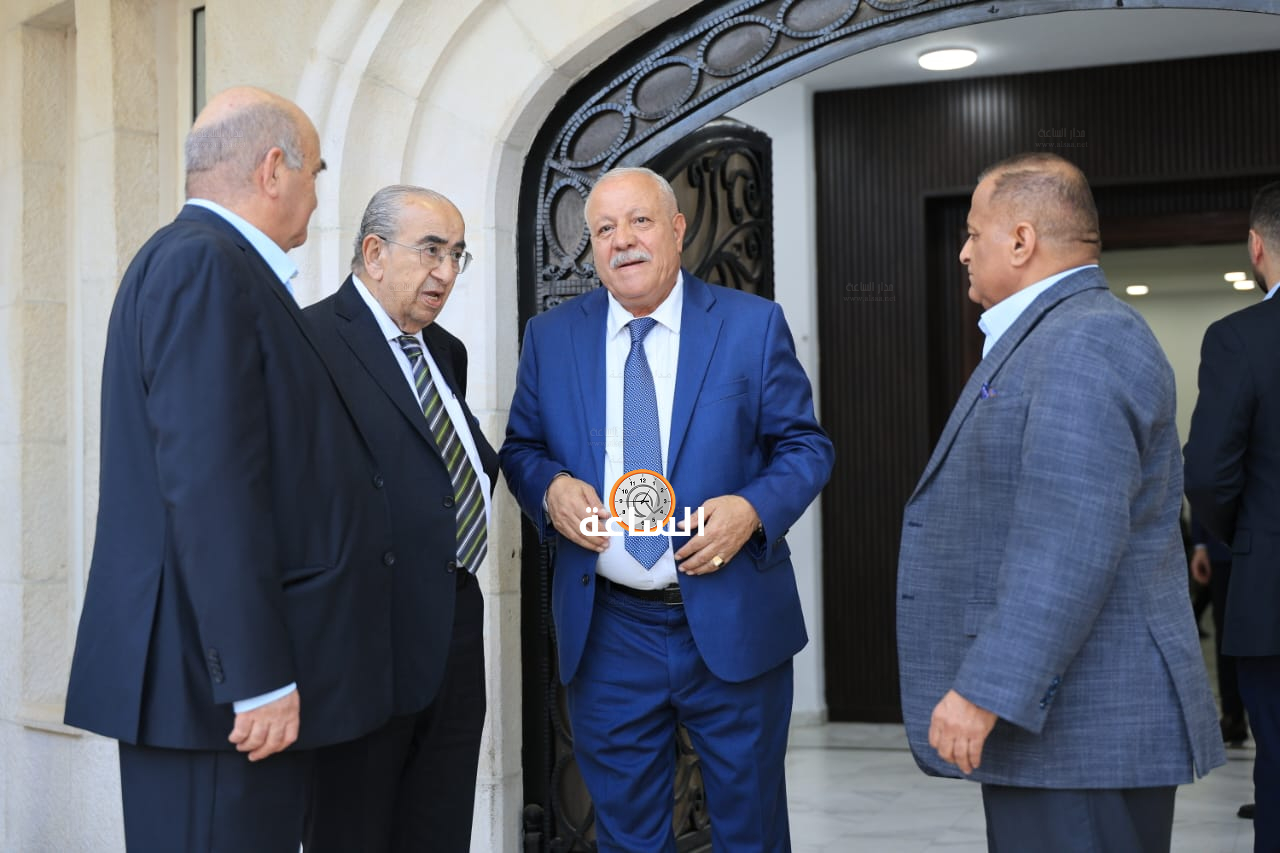 Madar Al-Saa Images 0.898120408678365