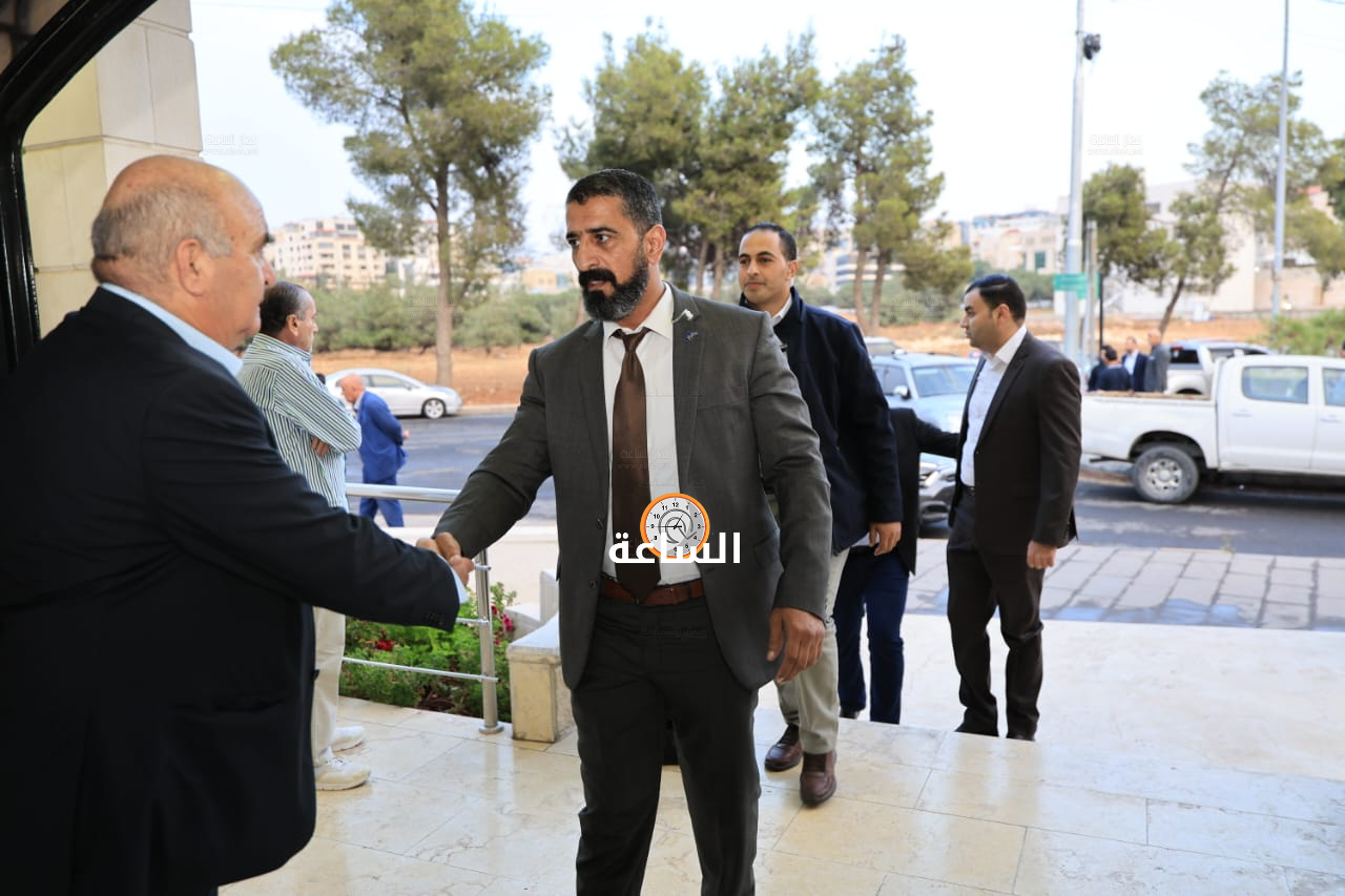 Madar Al-Saa Images 0.4924608595744314