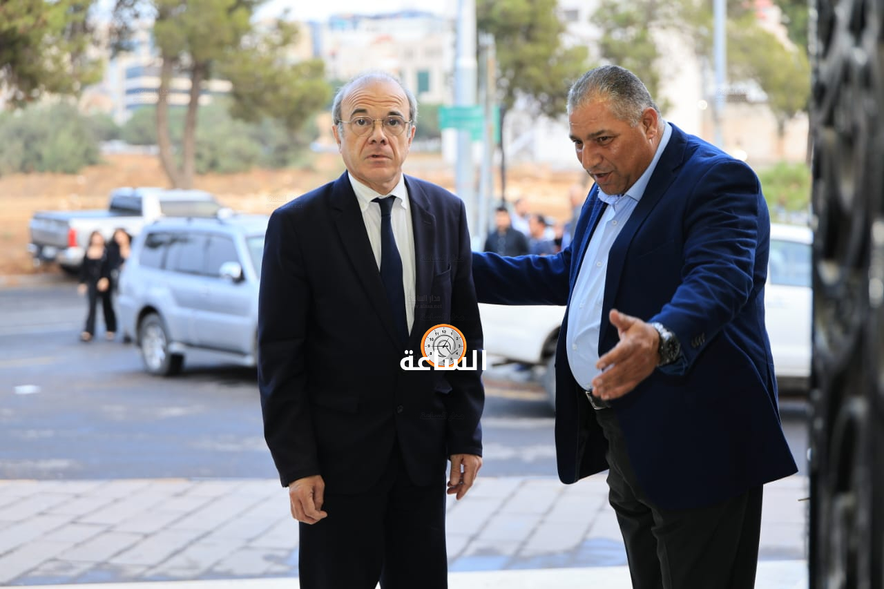 Madar Al-Saa Images 0.22756386483397129