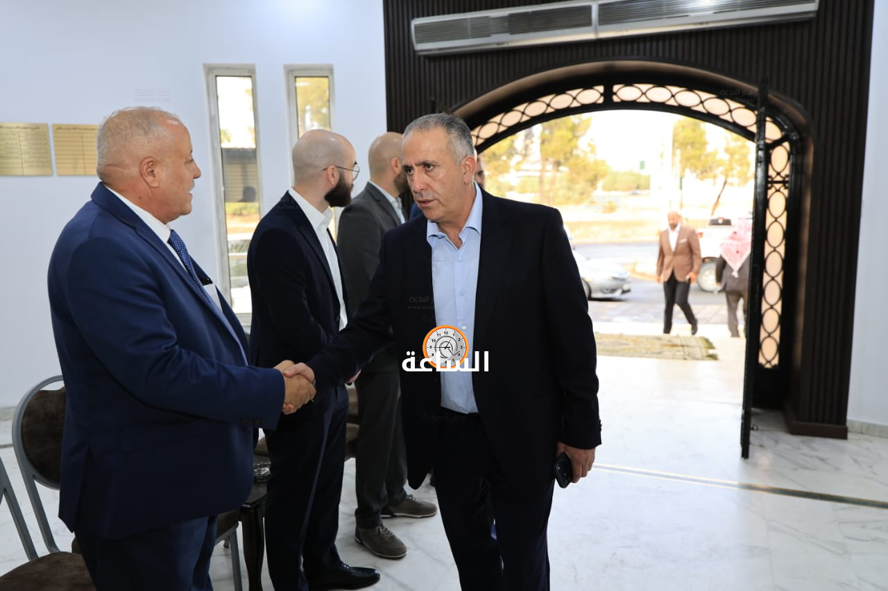Madar Al-Saa Images 0.9084792506742323