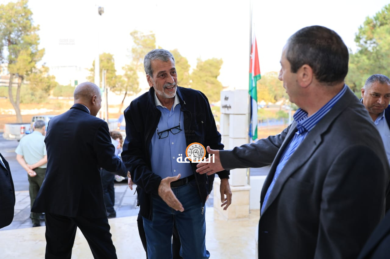 Madar Al-Saa Images 0.6691362984540123