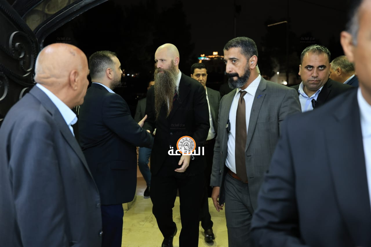 Madar Al-Saa Images 0.923584142967193