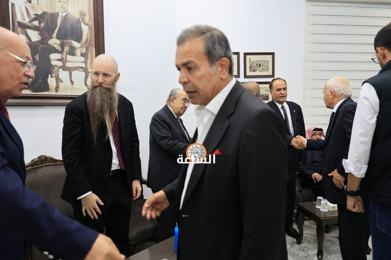 Madar Al-Saa Images 0.5960718953924743