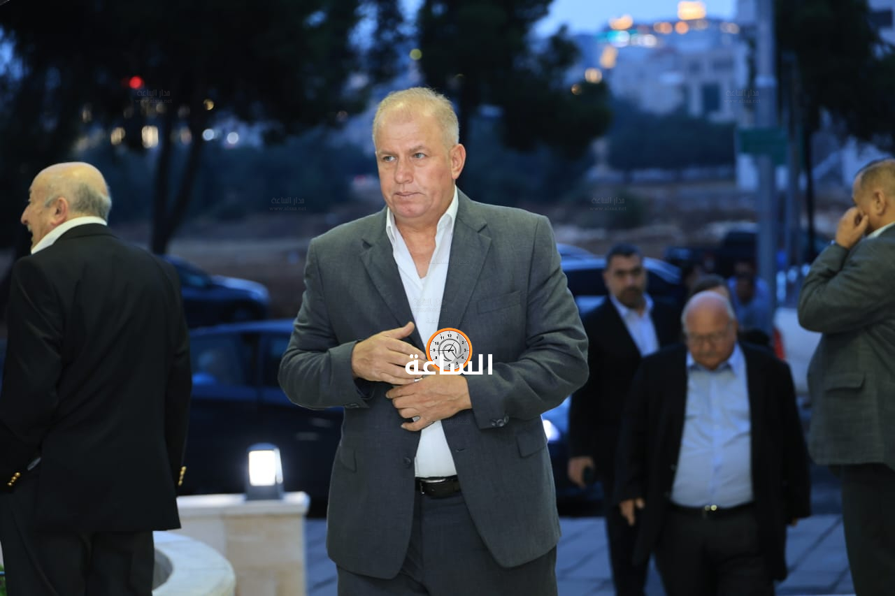 Madar Al-Saa Images 0.4631685585762825